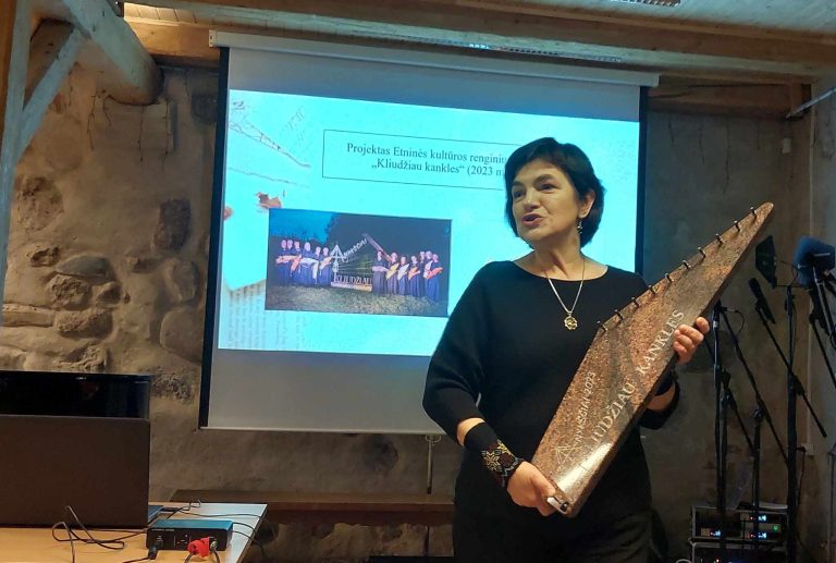 Tradicinių kanklių ansamblis „LAUMAKĖ“